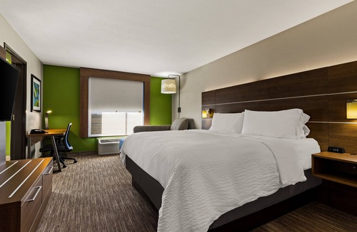 Okmulgee Hotel | Holiday Inn Express Hotel & Suites Okmulgee by IHG
