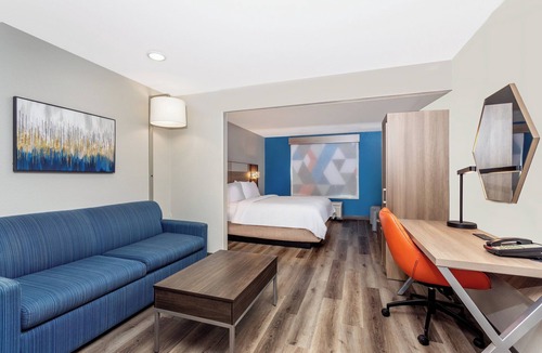 Northside Hotel | Holiday Inn Express Jacksonville - Blount Island by IHG