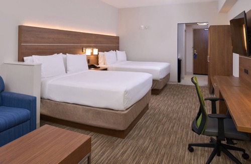 Spring Hill Hotel | Holiday Inn Express Spring Hill by IHG