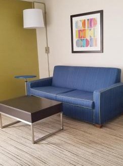 Troy Hotel | Holiday Inn Express & Suites Troy by IHG