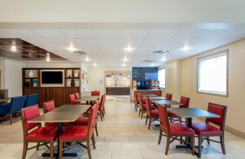 Vermilion Hotel | Holiday Inn Express Vermilion by IHG