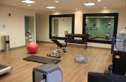 Wilmington Hotel | Holiday Inn Express Wilmington by IHG