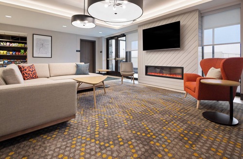 Henrico Hotel | Holiday Inn Hotel and Suites Richmond West End by IHG