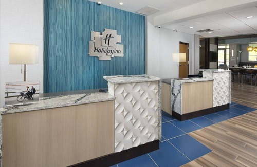Skyland Hotel | Holiday Inn Hotel and Suites Arden - Asheville Airport, an IHG Hotel
