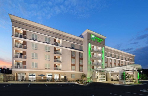 Skyland Hotel | Holiday Inn Hotel and Suites Arden - Asheville Airport, an IHG Hotel