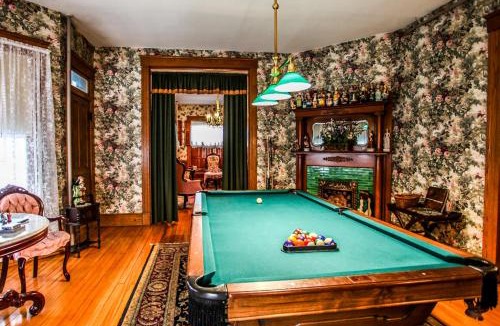 Frederick Bed & Breakfast | Hollerstown Hill Bed and Breakfast