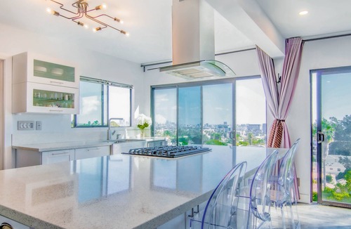 Hollywood Hills House | Hollywood Hills Iconic City Skyline Views!