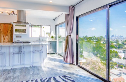 Hollywood Hills House | Hollywood Hills Iconic City Skyline Views!