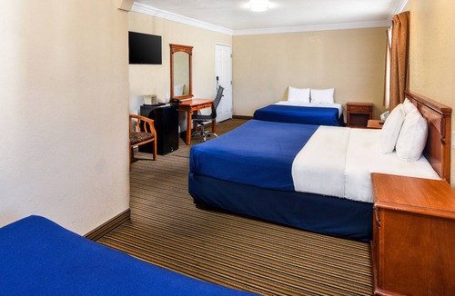 Little Armenia Hotel | Hollywood Inn Express North