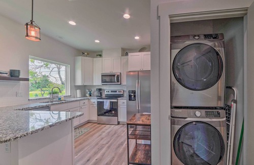 Rockport House | Home at Holiday Beach - Castaway at Misty Oak!