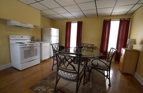 Maysville Apartment | Home away from Home! - 1BR apartment in Maysville