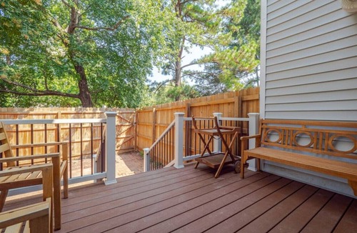 Cary House | Home Away from Home - Townhome in Heart of Cary