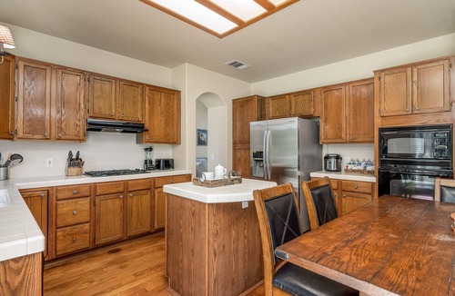 Clovis House | Home oasis with sauna, jacuzzi, pool & heated gazebo!