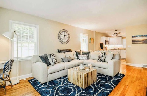 High Point House | Home on Sunset: Warm, Relaxed, Family Ready