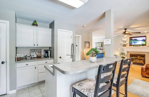 Ashley Oaks House | Home Sweet Home' w/Private Pool + Patio!