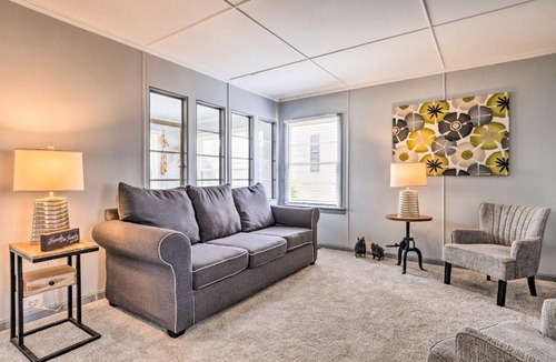 Speedway House | Home with Yard Walk to IMS and Speedway Main St!