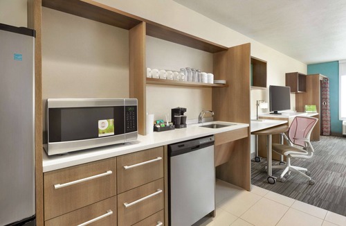 Bismarck Hotel | Home2 Suites by Hilton Bismarck