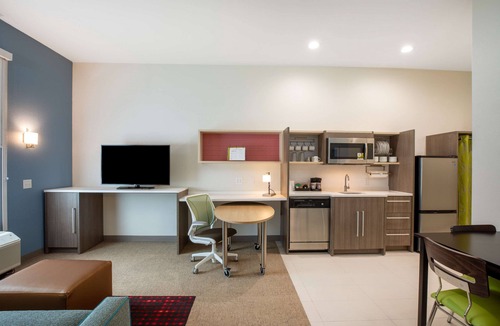 Greater Greenspoint Hotel | Home2 Suites by Hilton Houston IAH Airport Beltway 8