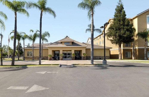 Greenacres Hotel | Homewood Suites Bakersfield