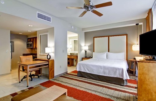 Central Business District Hotel | Homewood Suites by Hilton Cincinnati-Downtown