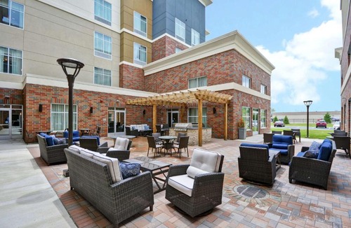Warren Hotel | Homewood Suites By Hilton Warren Detroit