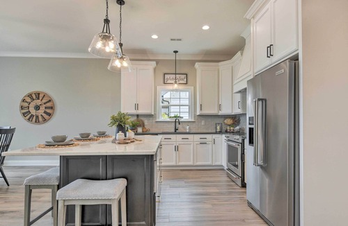Norwood House | ‘Hooked on Tillery’ Norwood Escape w/ Pier!