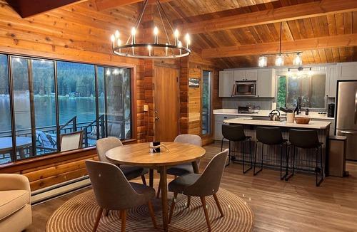 Hope Cabin | Hope Cabin on Lake Pend Oreille