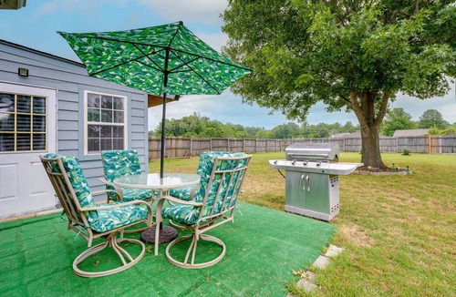 Horn Lake House | Horn Lake Home w/Yard: 8 Mi to Graceland!