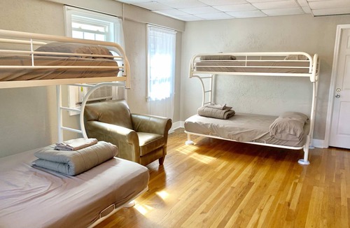 Cooper-Young Historic District Hostel | Hostel ∙ 8 guests
