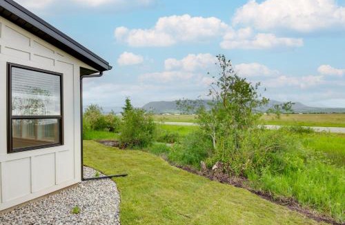 Red Lodge House | Hot Tub and Deck at Red Lodge Retreat