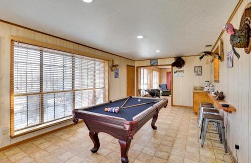 Hemphill House | Hot Tub, Lake Access! Angler’s Escape in Hemphill