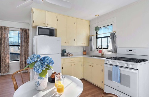 Fredericksburg House | Hot tub, Pet Friendly, Fire pit, 290 Wine Trail!