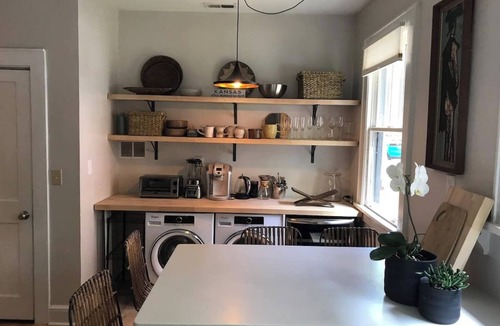 Plaza Midwood House | Hot Tub-Plaza Midwood-Walkable
