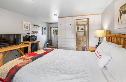 West Yellowstone Hotel | Hotel ∙ 1 bedroom ∙ 2 guests