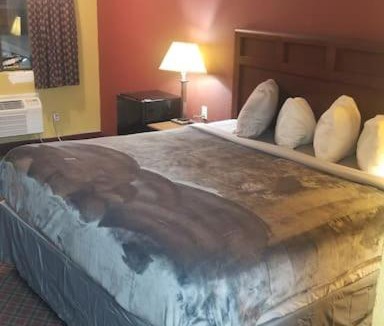 Stillwater Apartment | Hotel 2 Queen Beds Hotel Room 133-1