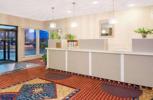 Laramie Hotel | Hotel ∙ 4 guests