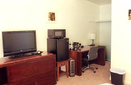 Frontier Hotel | Hotel ∙ 6 guests