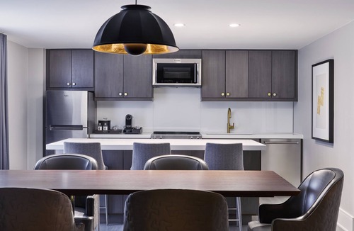 Uptown Hotel | Hotel Crescent Court