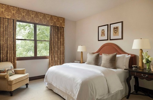 Uptown Hotel | Hotel Granduca | 2 Premier Suite | Suite w/Unique Antique Furnishings