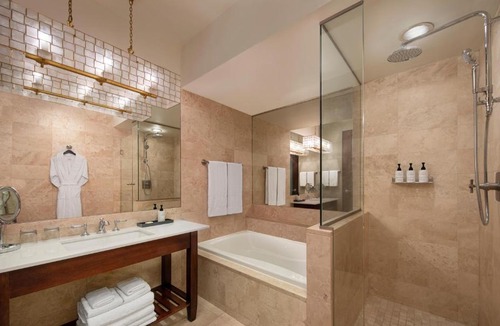 Downtown Minneapolis Hotel | Hotel Ivy, a Luxury Collection Hotel, Minneapolis