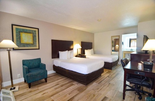 Florida Central Atlantic Coast Hotel | Hotel Monreale Express & Studios IDrive District