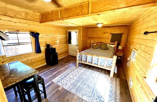 West Glacier House | House ∙ 1 bedroom ∙ 4 guests