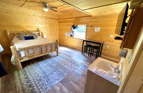 West Glacier House | House ∙ 1 bedroom ∙ 4 guests
