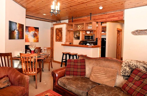 Big Sky House | House ∙ 2 bedrooms ∙ 5 guests
