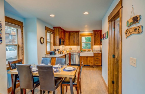 West Yellowstone House | House ∙ 3 bedrooms ∙ 8 guests