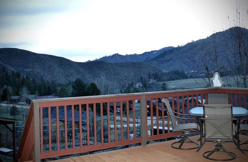 Boise House | House ∙ 3 bedrooms ∙ 11 guests