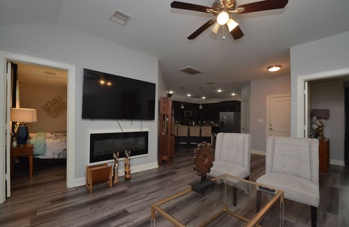 Atascocita House | House 3 years old, Close to mall, Restaurants, IAH