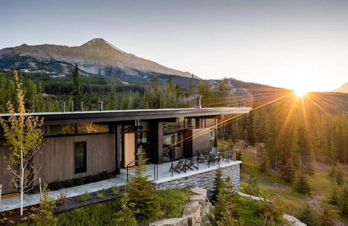 Big Sky House | House ∙ 4 bedrooms ∙ 10 guests