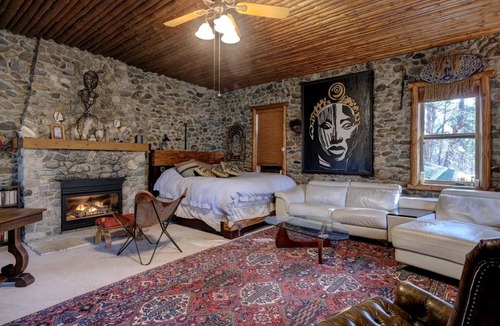 Saddlestring House | House ∙ 4 bedrooms ∙ 6 guests