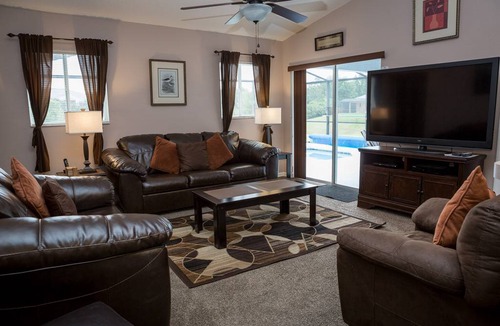 Hillcrest Estates House | House ∙ 4 bedrooms ∙ 8 guests